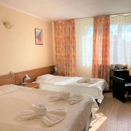 Hotel Central Burgas Stad Buitenkant foto